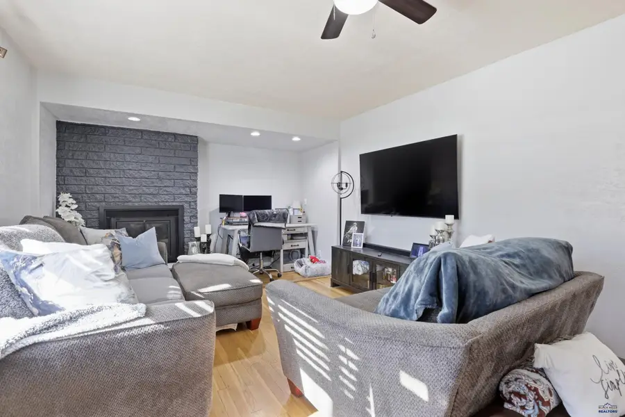 2004 Red Dale Dr, Rapid City, SD 57702 - #2