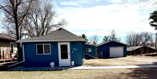 2011 Jennings Ave, Hot Springs, SD 57747