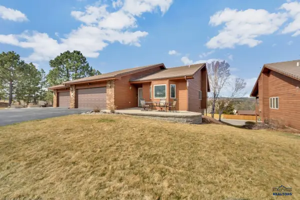 2630 Sunset Vista Rd, Rapid City, SD 57702-2630