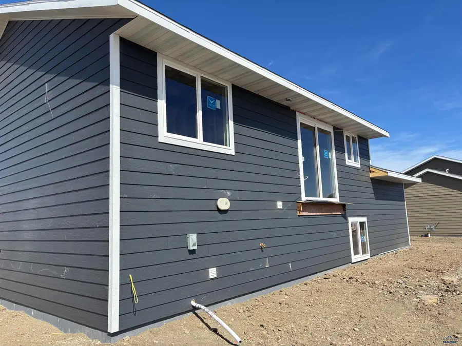 865 Bushnell Ct, Box Elder, SD 57719 - #3