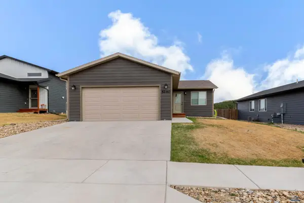 5240 Coal Bank Dr, Rapid City, SD 57701