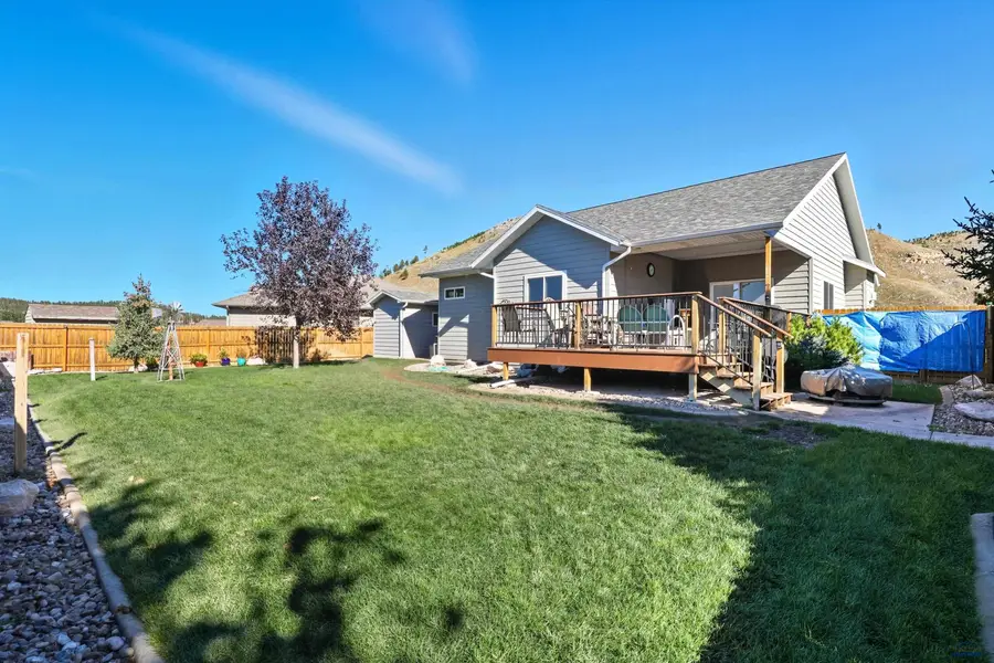 8055 Steamboat Rd, Summerset, SD 57769 - #3