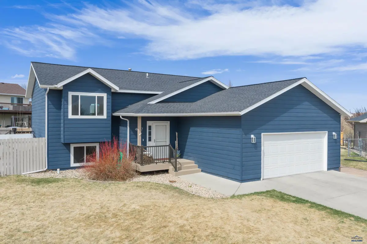 4007 Grapevine Ln, Rapid City, SD 57701 - #1