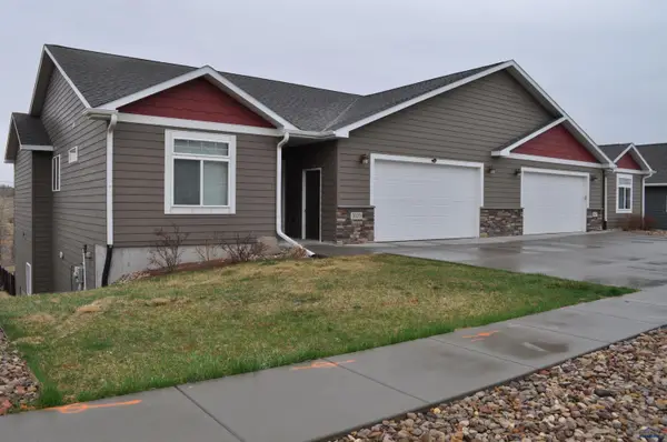 3029 Hoefer Ave, Rapid City, SD 57701
