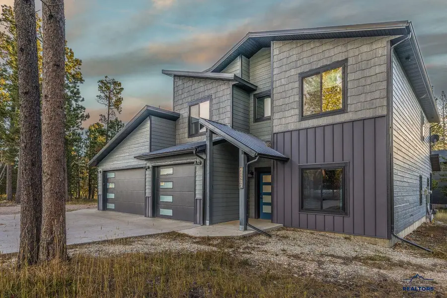 21266 Ridgewood Tr, Lead, SD 57754 - #2