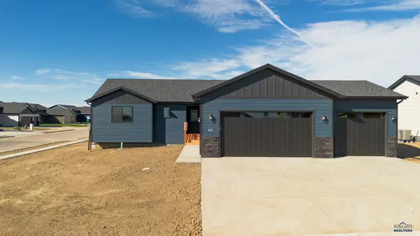 627 Bull Run Dr, Box Elder, SD 57719