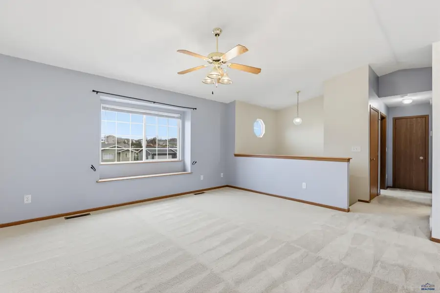 1235 Ziebach St, Rapid City, SD 57703 - #3