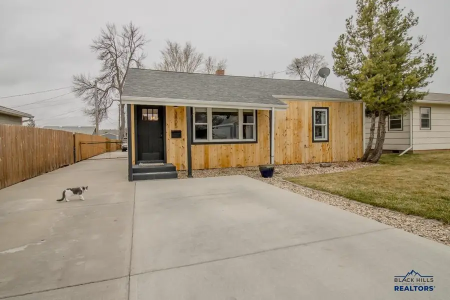 3805 W Omaha, Rapid City, SD 57702 - #3