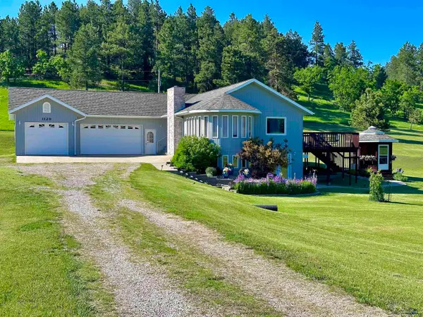 1129 Foothills Rd, Sturgis, SD 57785-2588