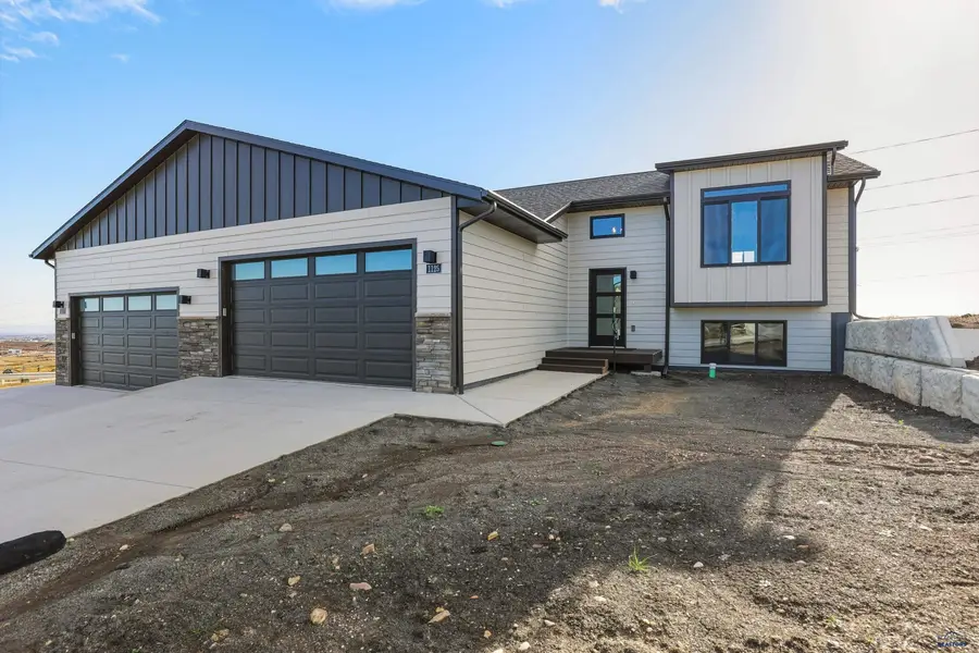 1125 Pinnacle Ct, Rapid City, SD 57701 - #3