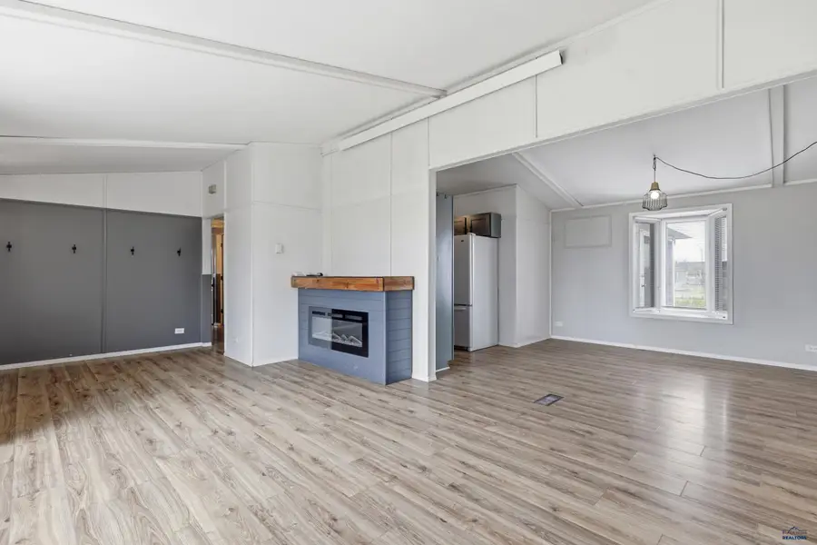 507 Meadowlark Dr, Box Elder, SD 57719 - #3