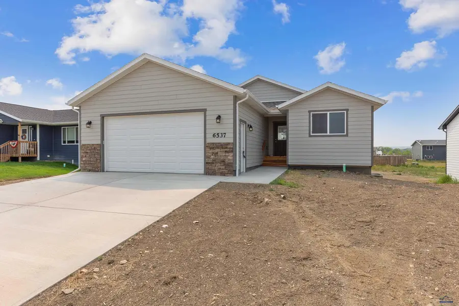 608 Bull Run Dr, Box Elder, SD 57719 - #2
