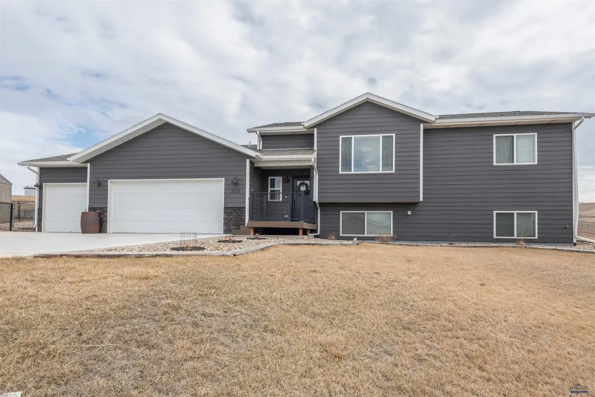 305 Bear Tooth Dr, Box Elder, SD 57719 - #1