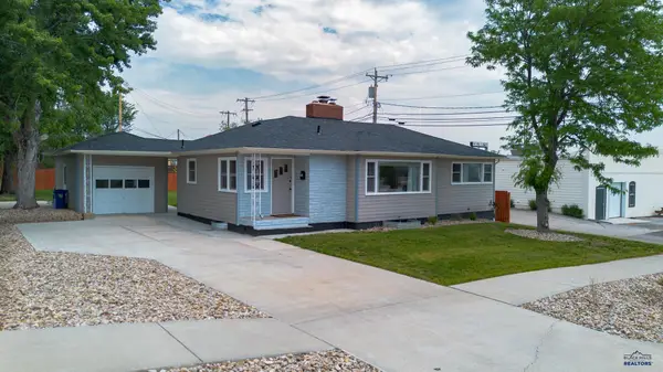 814 St Francis, Rapid City, SD 57701