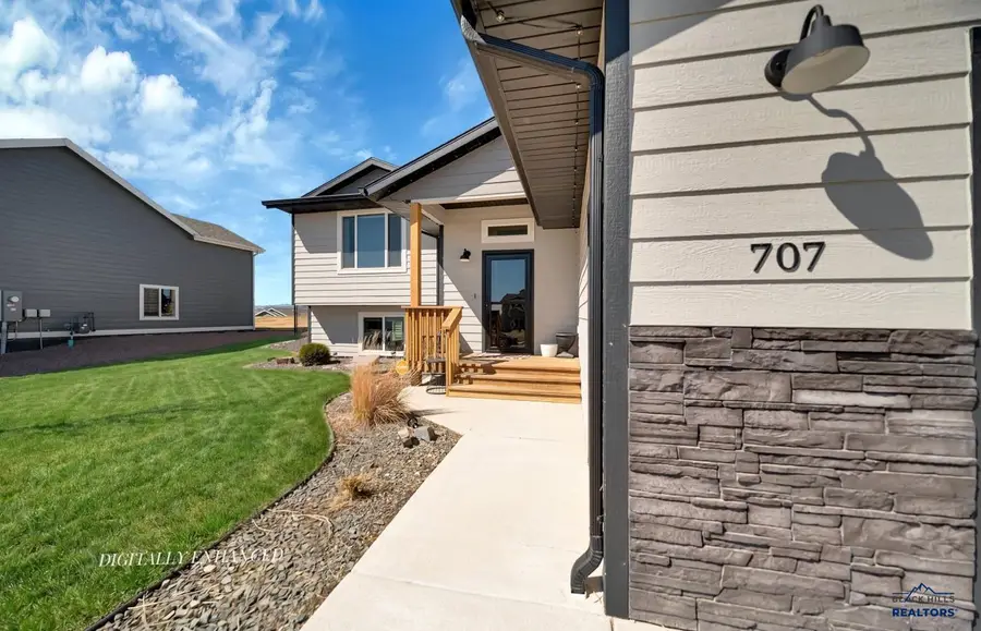 707 Summerfield Dr, Rapid City, SD 57703 - #3