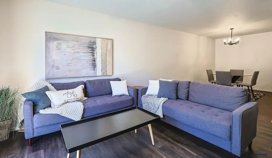 3952 Fairway Hills Dr, Rapid City, SD 57702 - #3