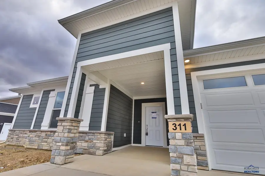 311 Miriam Ct, Rapid City, SD 57701-0000 - #2