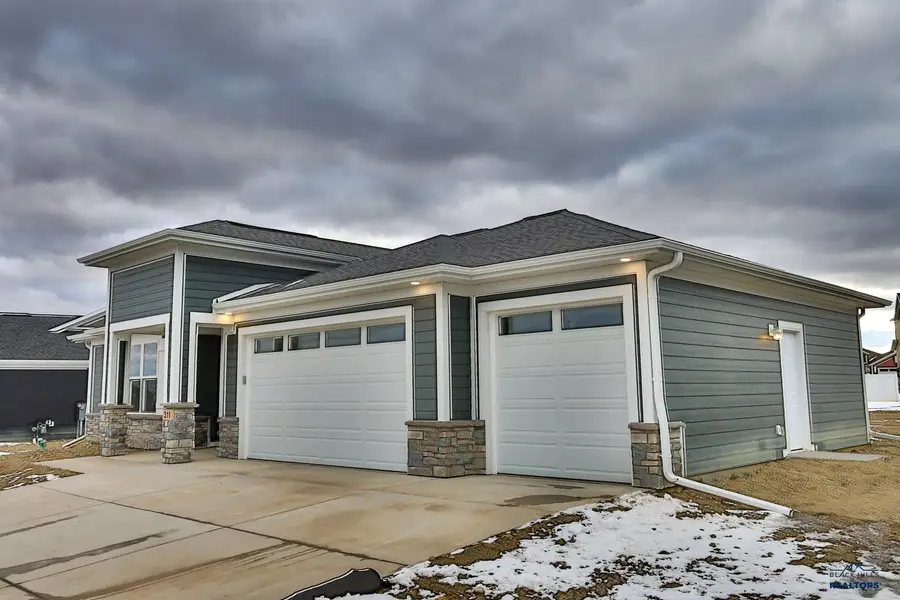 311 Miriam Ct, Rapid City, SD 57701-0000 - #3