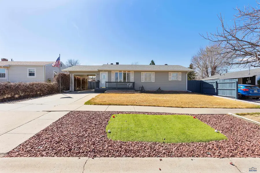 3023 Oak Ave, Rapid City, SD 57701 - #2