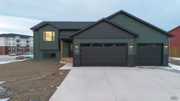 1252 Kodiak Drive, Box Elder, SD 57719