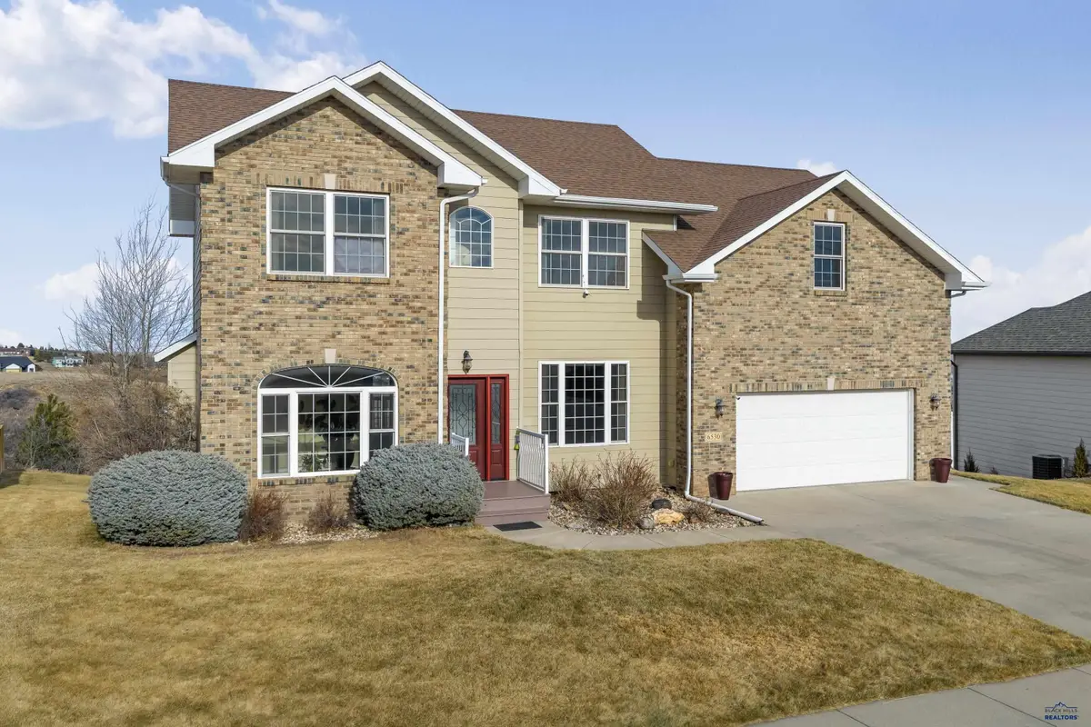 6530 Wellington Dr, Rapid City, SD 57702 - #1