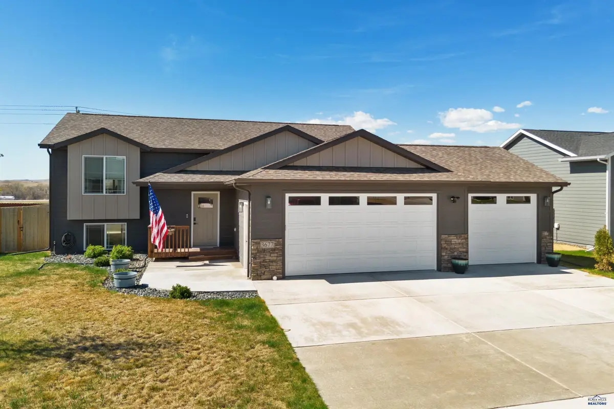 3677 Blackpowder Rd, Rapid City, SD 57703 - #1