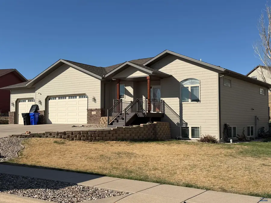774 Field View Dr, Rapid City, SD 57701 - #2