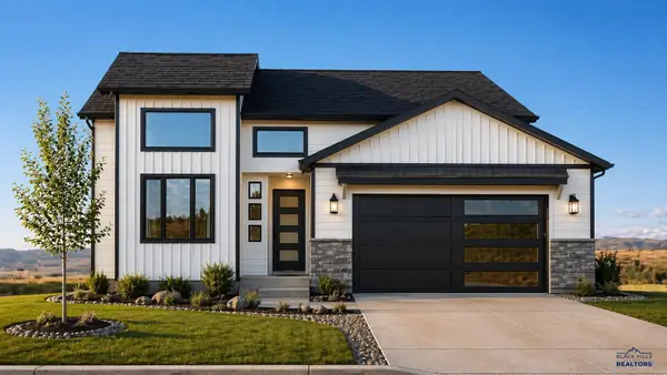 1243 Pinnacle Ct, Rapid City, SD 57701