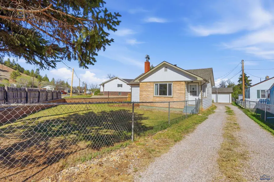 4117 Canyon Lake Dr, Rapid City, SD 57702 - #2