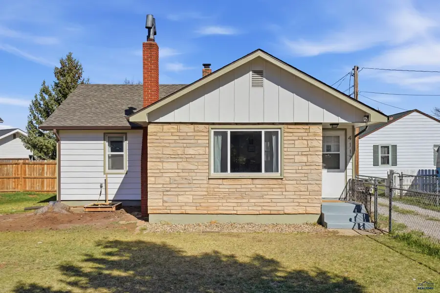 4117 Canyon Lake Dr, Rapid City, SD 57702 - #3