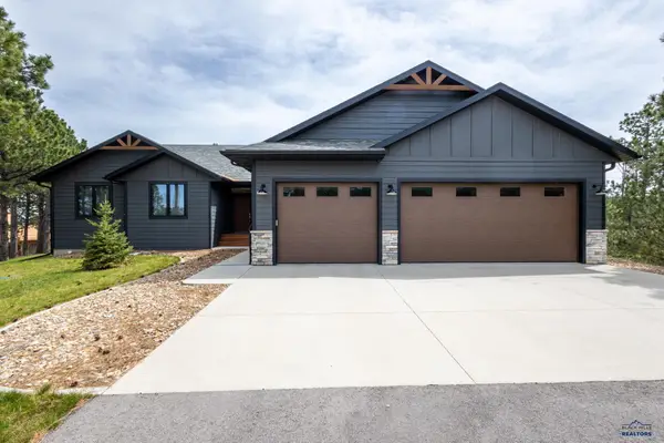 20252 Ponderosa Dr, Whitewood, SD 57793