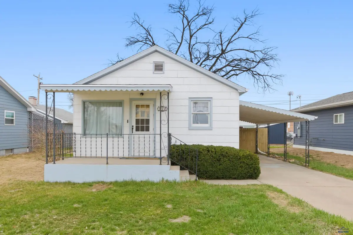 705 E Denver, Rapid City, SD 57701 - #1