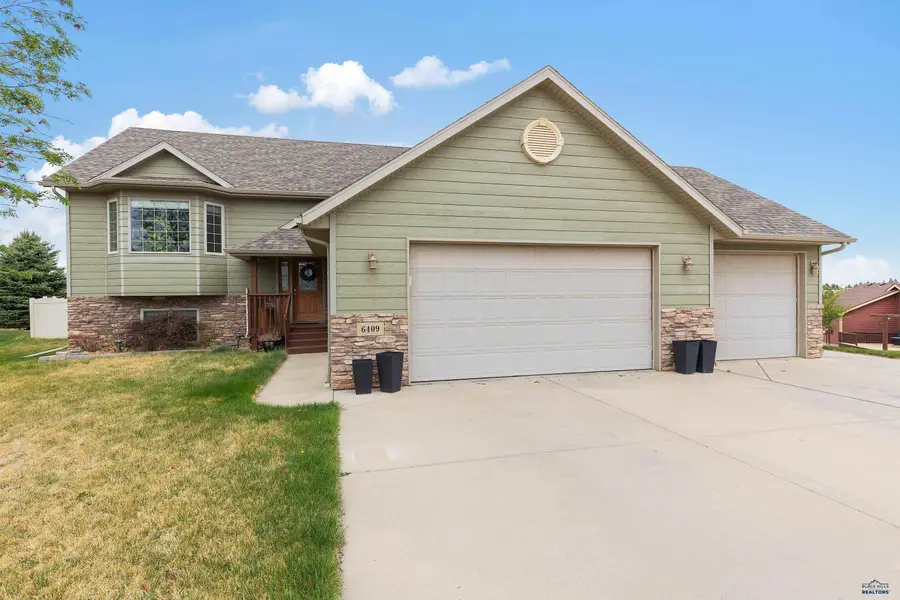 6409 Sahalee Ct, Rapid City, SD 57702 - #2