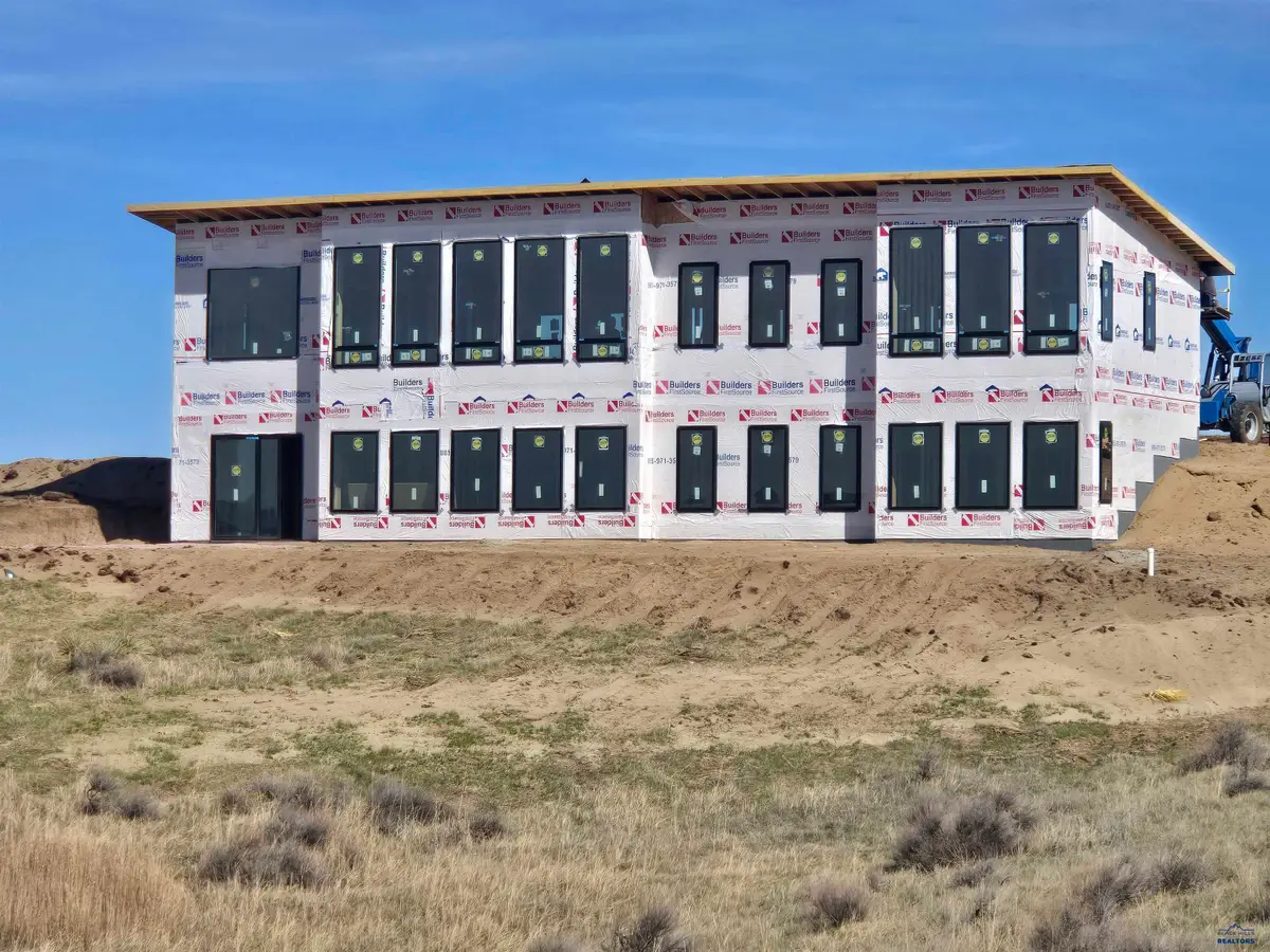 13308 Sunup Ln, Hot Springs, SD 57747 - #1