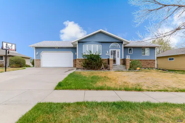 4158 Wisconsin Ave, Rapid City, SD 57701-7719