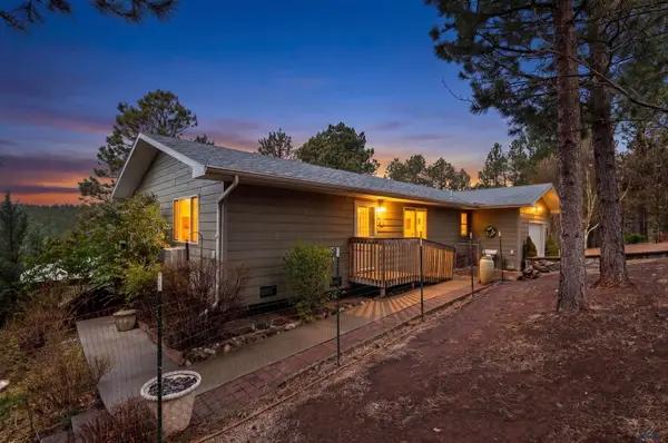 24527 Red Ridge Rd, Hermosa, SD 57744