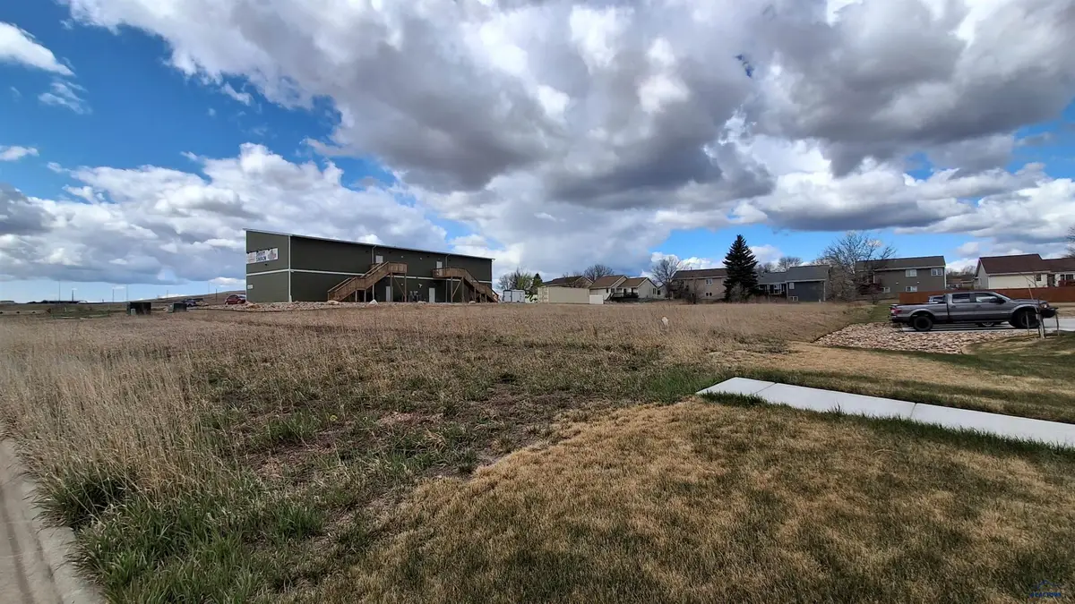 4307 Triple Crown Dr, Rapid City, SD 57701 - #1