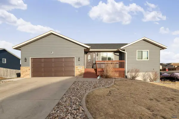 4406 Titan Dr, Rapid City, SD 57701