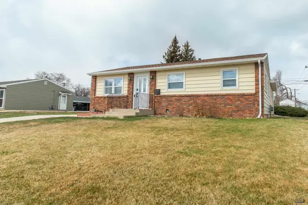 518 E Oakland, Rapid City, SD 57701