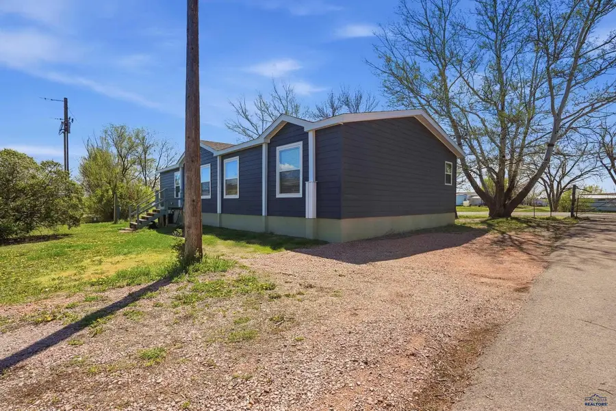 420 Williams St, Wall, SD 57790 - #3
