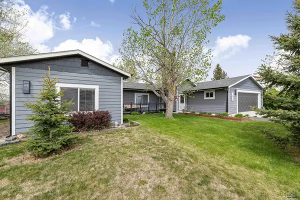 522 Swallow Dr, Box Elder, SD 57719