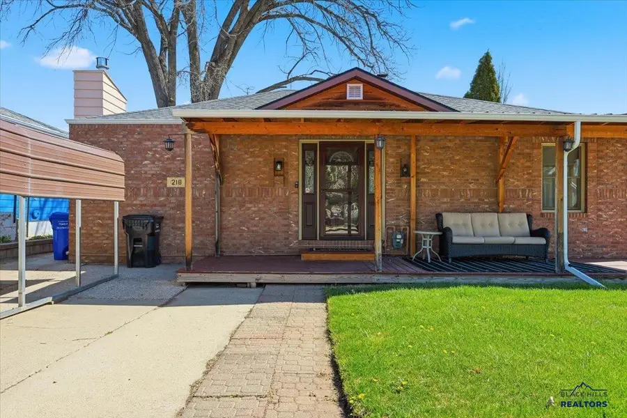 218 S Canyon Rd, Rapid City, SD 57702 - #2