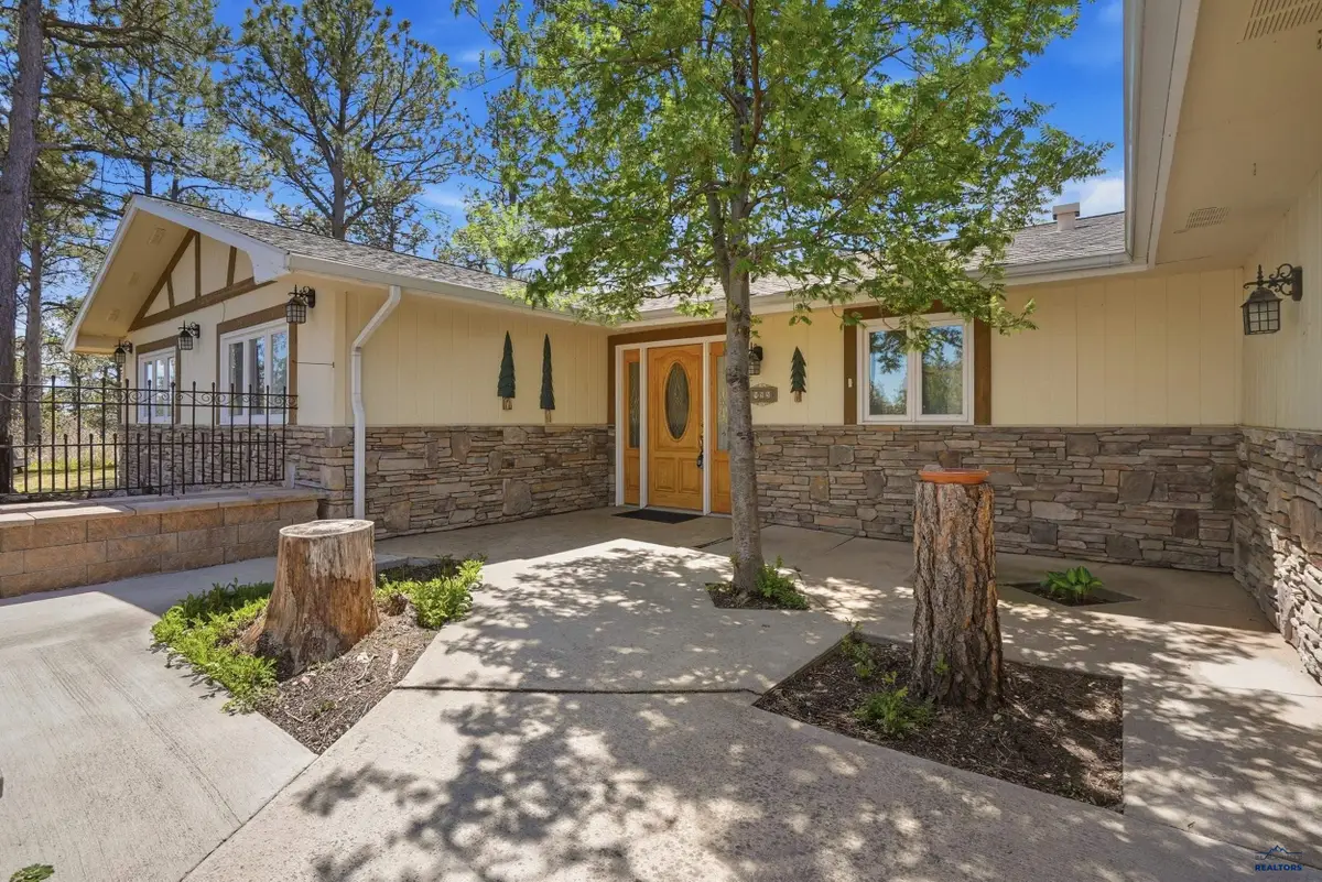 955 Kingswood Dr, Rapid City, SD 57702-0207 - #1