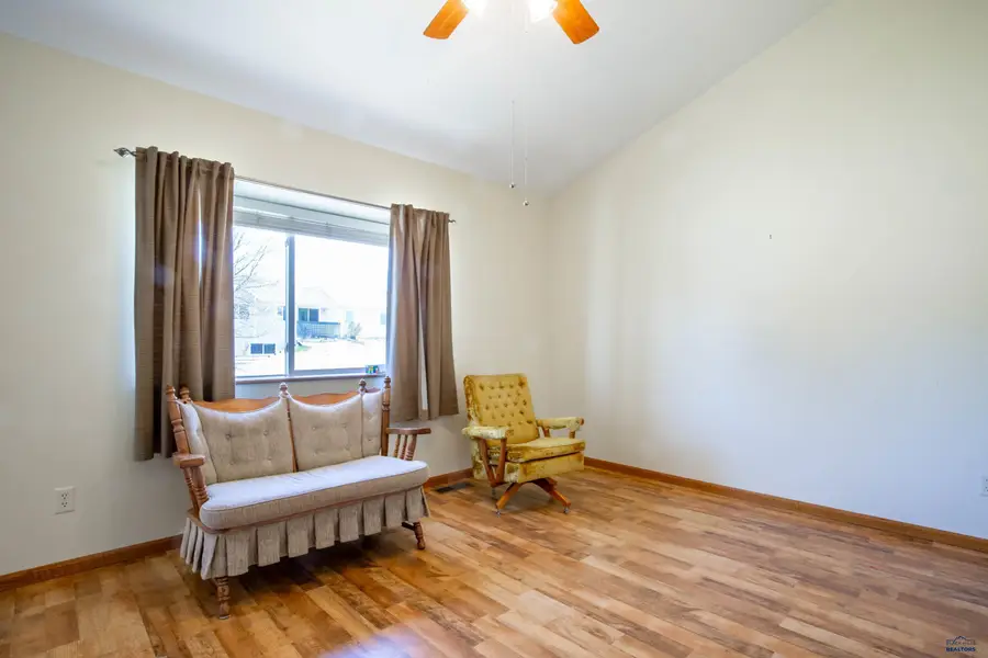 1279 Pennington, Rapid City, SD 57703-0163 - #3