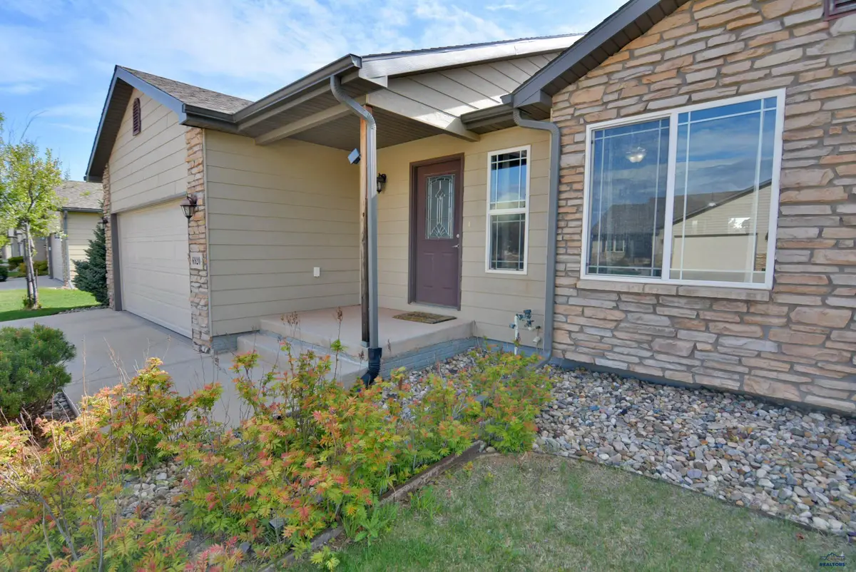 6920 Dunsmore Rd, Rapid City, SD 57702-1111 - #1