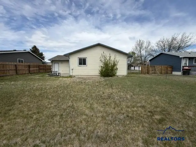 4629 Williams St, Rapid City, SD 57703 - #2