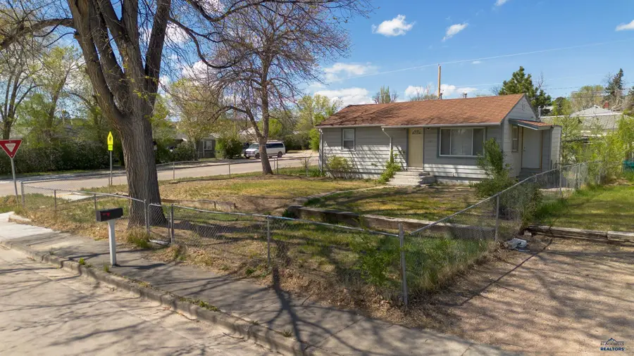 302 East Jackson St, Rapid City, SD 57701 - #2