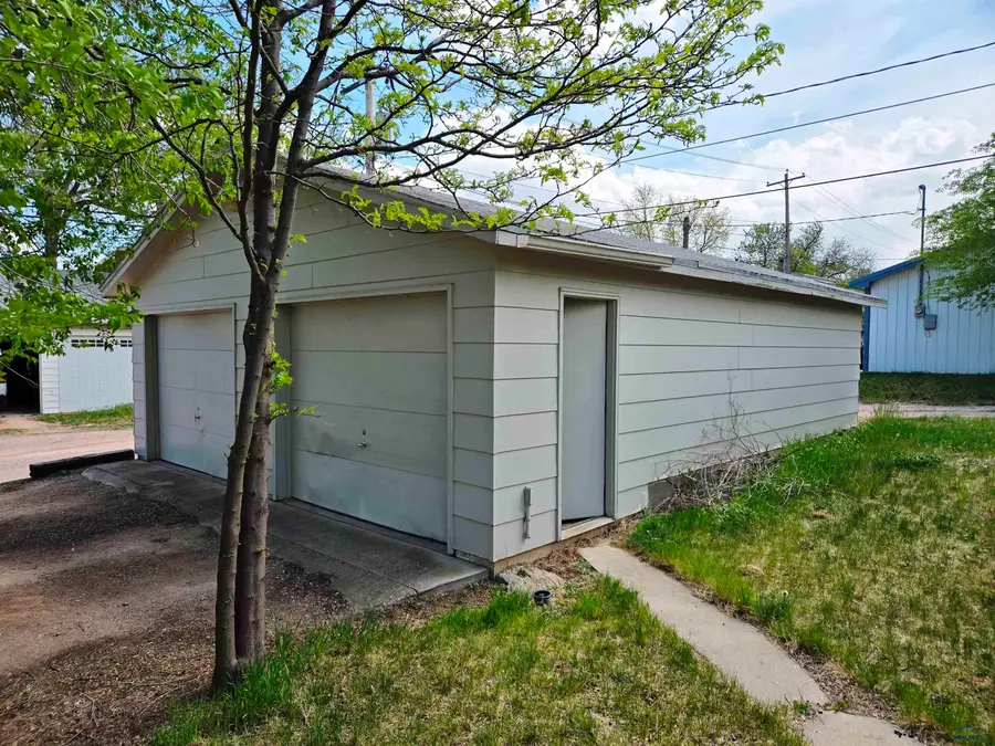 1113 Quincy, Rapid City, SD 57701 - #3