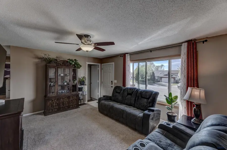 4720 Apres Vous Ct, Rapid City, SD 57703 - #2