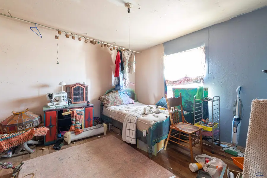 4390 W Sunnyside Dr, Rapid City, SD 57701 - #3